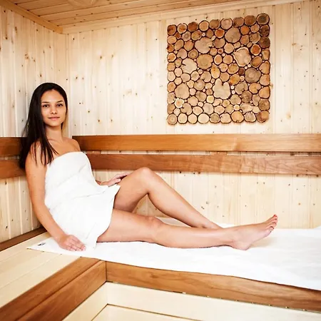 Horehronsky Dvor Villa *