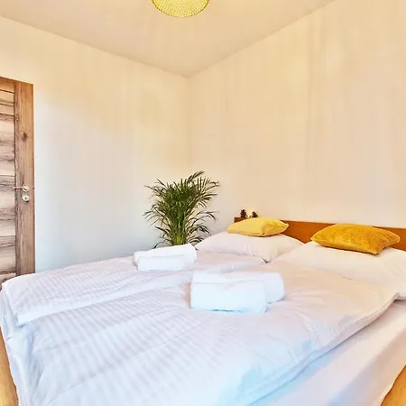 Horehronsky Dvor Villa *